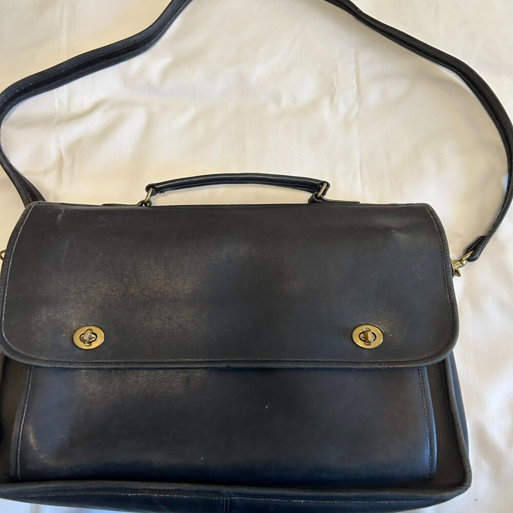 Laura U.S.A. Vintage Black Leather Briefcase / Messenger Bag
